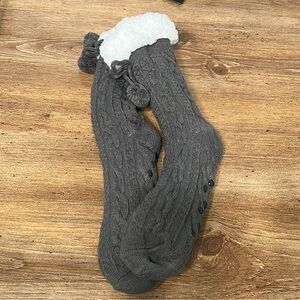 Long fuzzy slipper Grey socks New